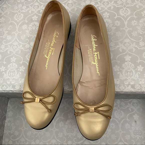 Salvatore Ferragamo Shoes - Ferragamo flats with bows size 6